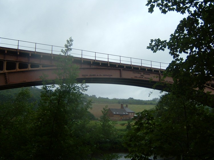 Victoria Bridge